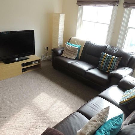 Apartment 2, 27 Skinner Street Whitby Bagian luar foto