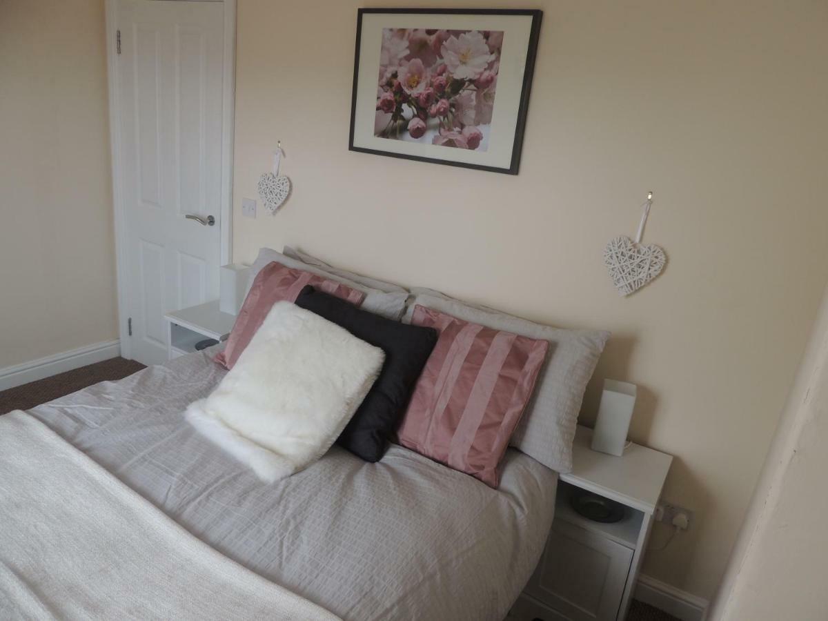 Apartment 2, 27 Skinner Street Whitby Bagian luar foto